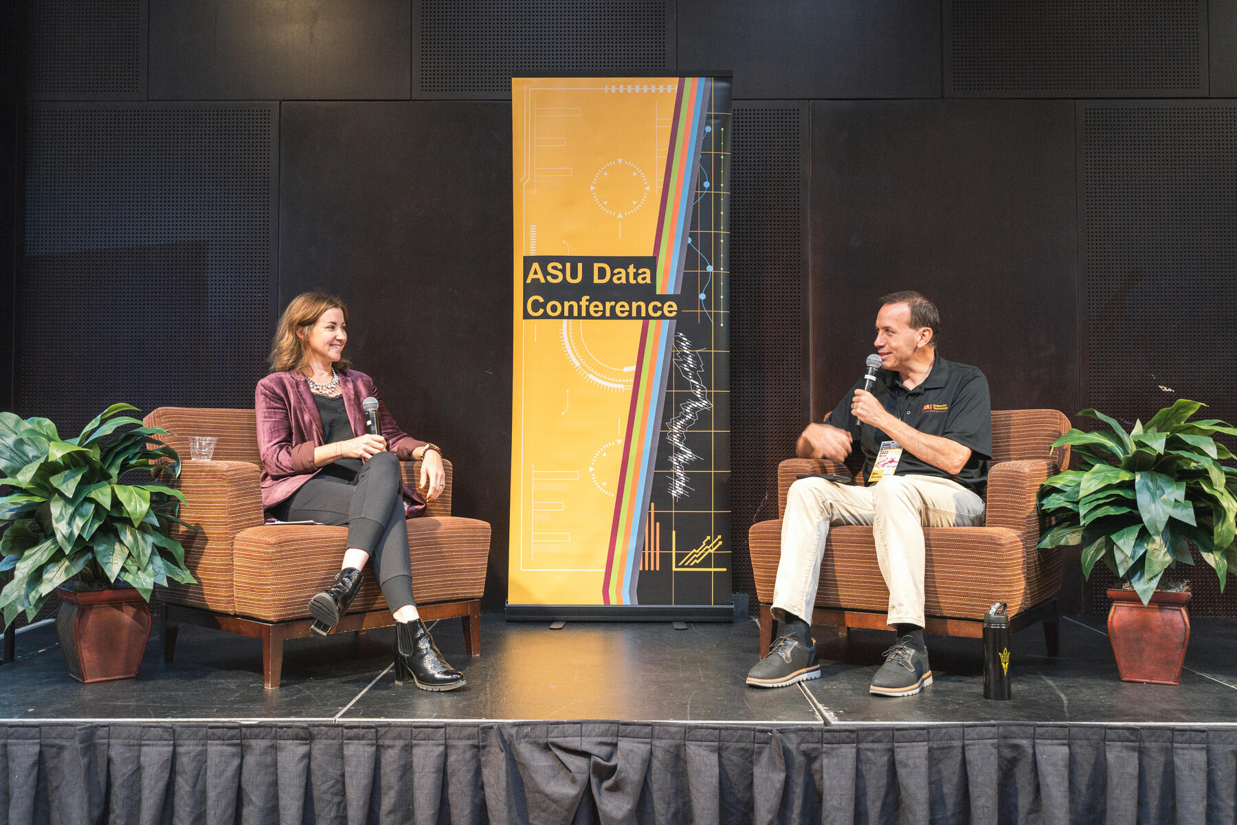 Mike Sharkey of ASU Enterprise Technology welcomes keynote speaker, Kate Valenti, co-CEO of Unicon